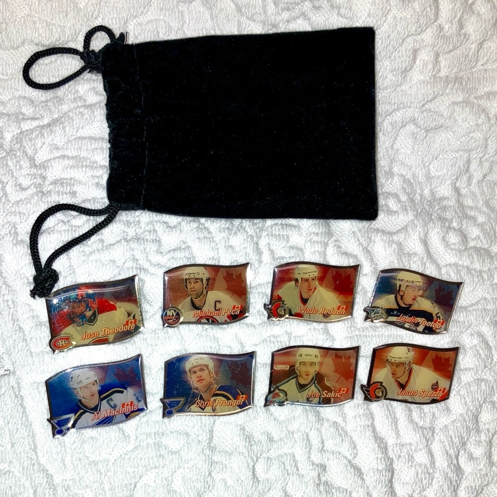 Vintage NHL lapel pins, set of 8 - Picture 2 of 10